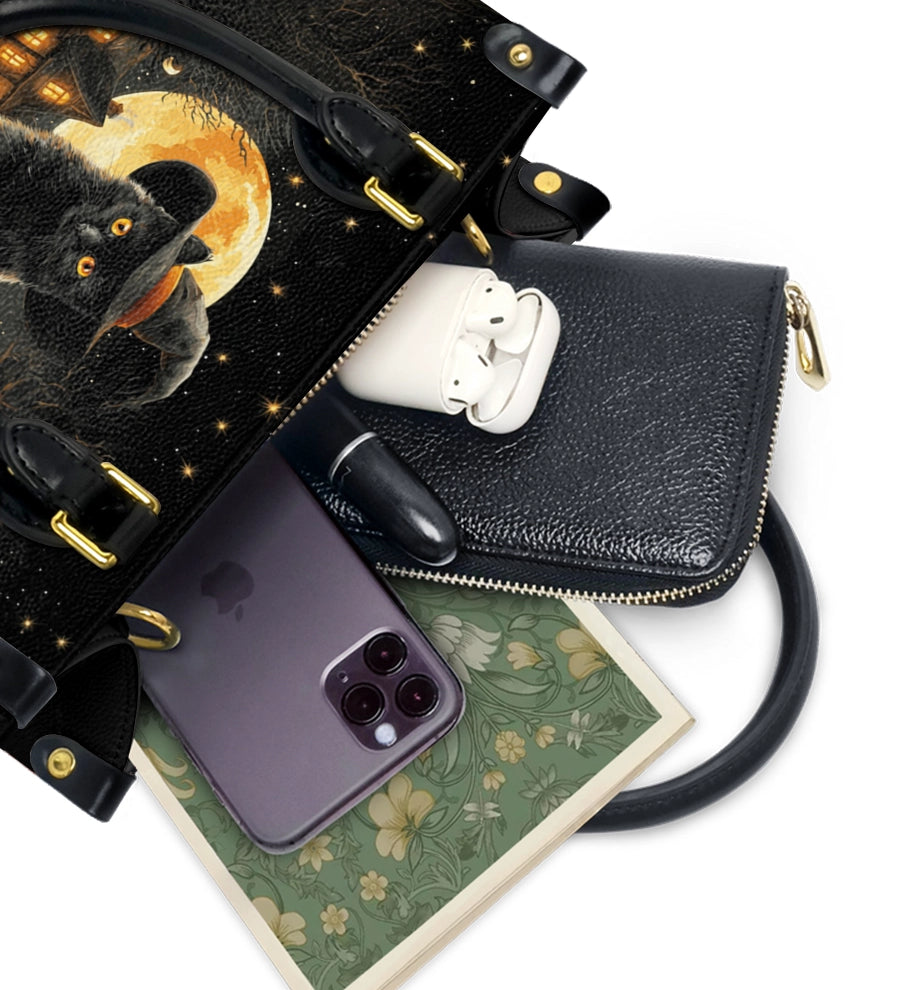 Gothistar Spooky Cat Leather Bag